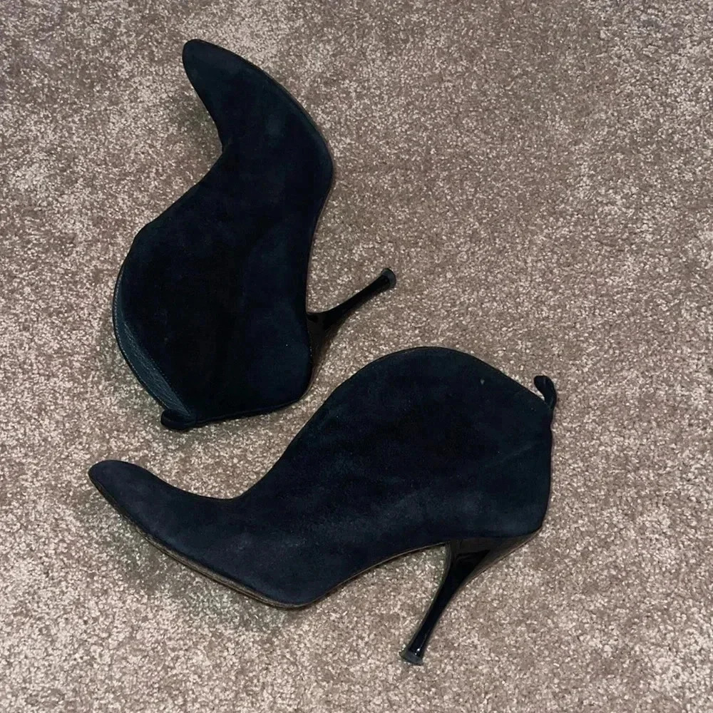 Stuart Weitzman Black Suede Ankle Boots Booties size 7.5